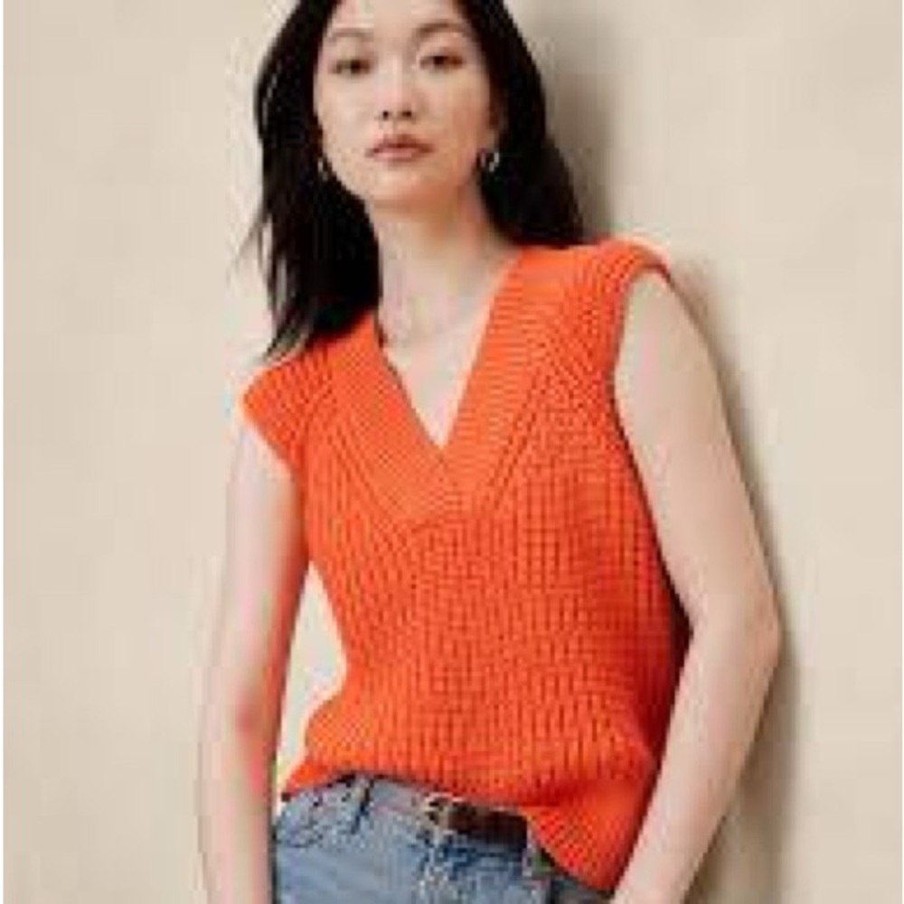 Banana Republic Sweater Vest – Coral Dream, Size XL
